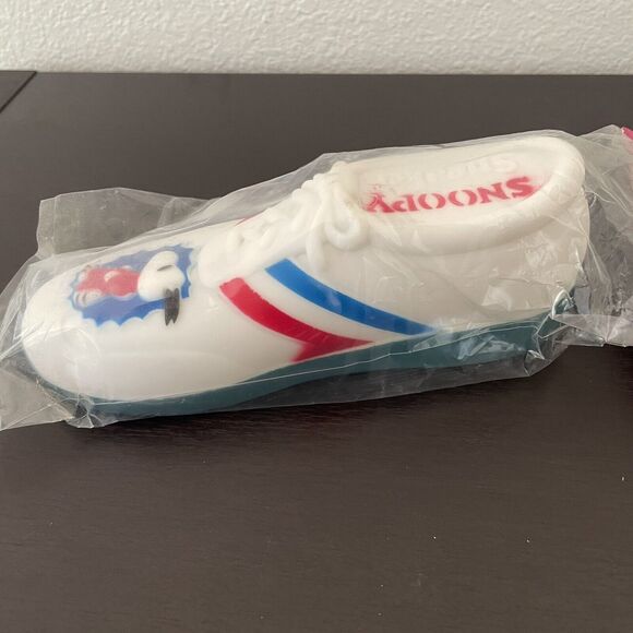 NWT Peanuts Snoopy 7” Vinyl Squeak Dog Toy Squeaker Vintage 1958 Geisler ConAgra - Picture 3 of 11